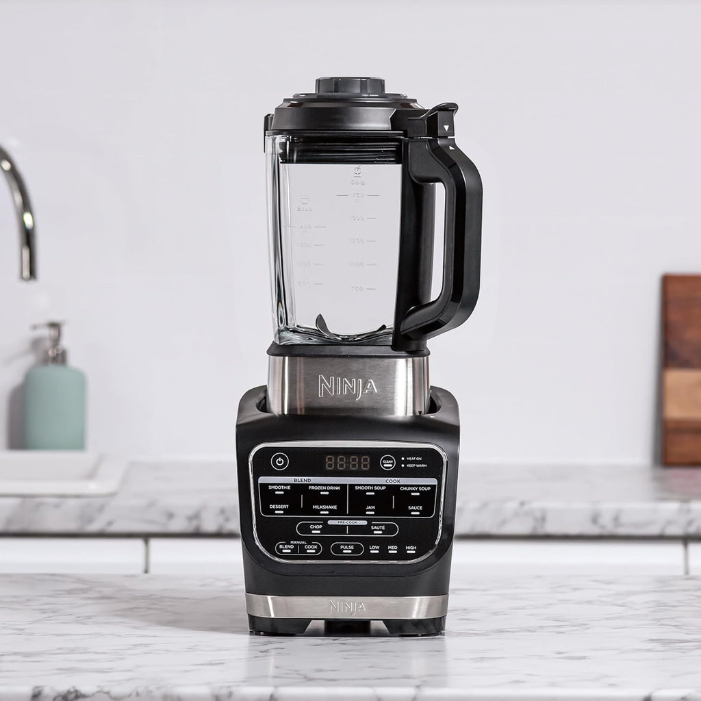 Ninja Foodi Mixer & Suppenbereiter, 10 Auto-iQ-Programme, 1,7L Glaskrug, heißer & kalter Mixer, integriertes Heizelement, Stampfer, Reinigungsprogramm & Bürste, 1000W, Schwarz HB150EU