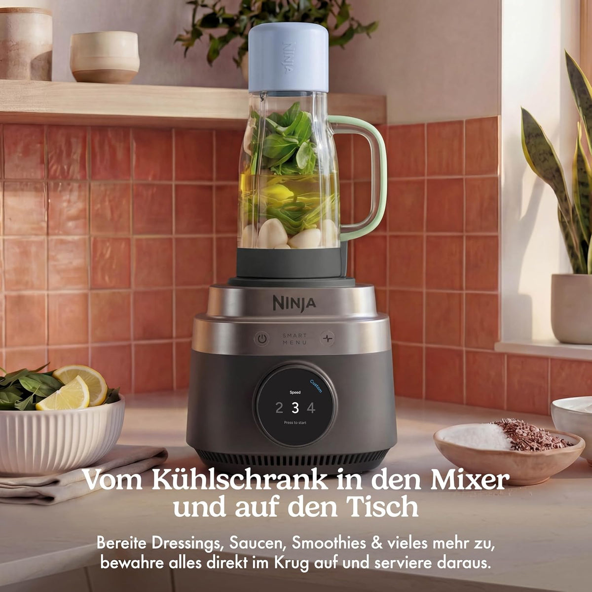 Ninja CrushBOSS 2-in-1 Mixer, 1200 Watt, SmoothSense, 3 intelligente Voreinstellungen, XL Becher (2,1 l), BlendBOSS-Becher (710 ml) für unterwegs, zerkleinert Eis, Onyx, LB301EUBK